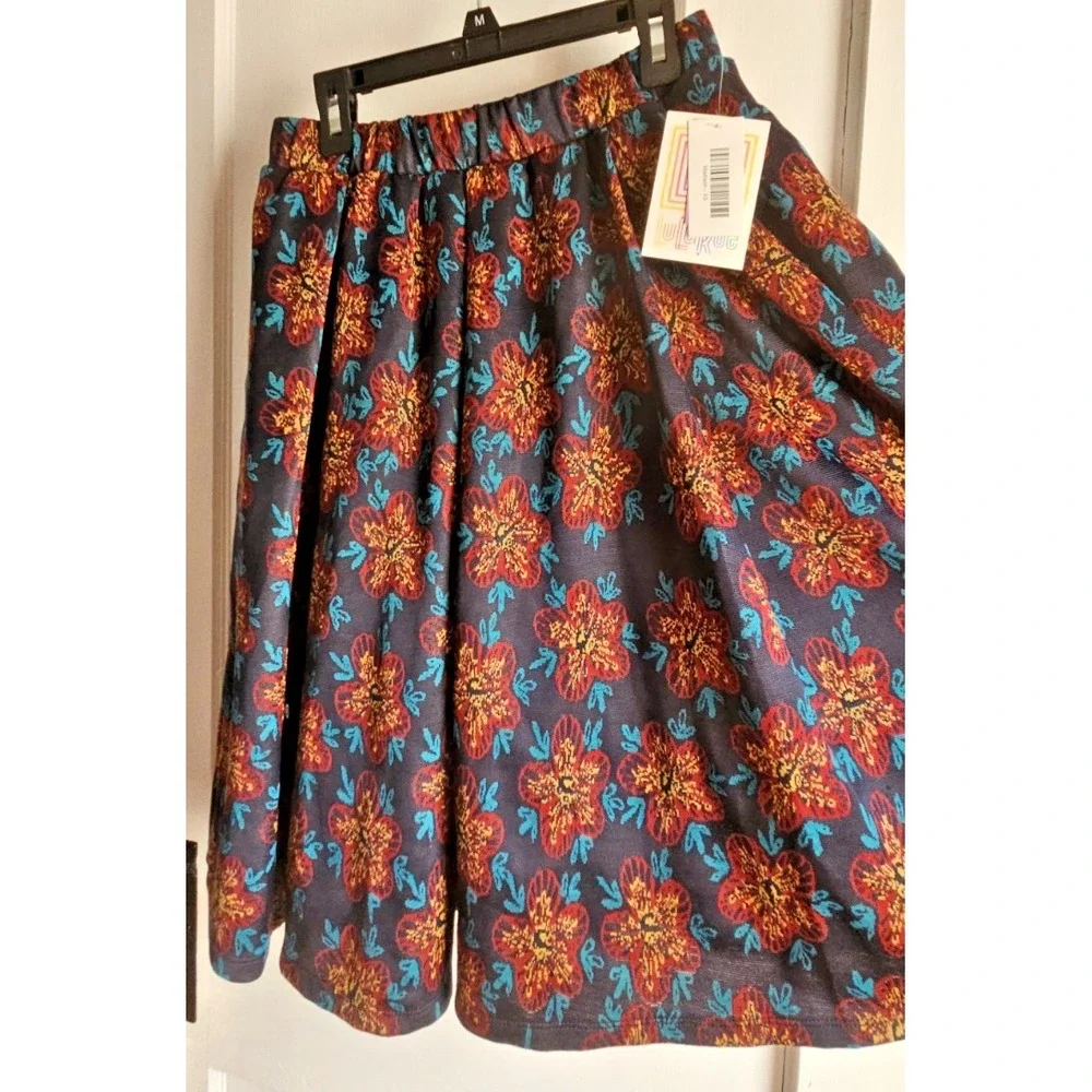 NWT LulaRoe‎ Madison box pleat skirt w/pocket Sz XS pull on thick material